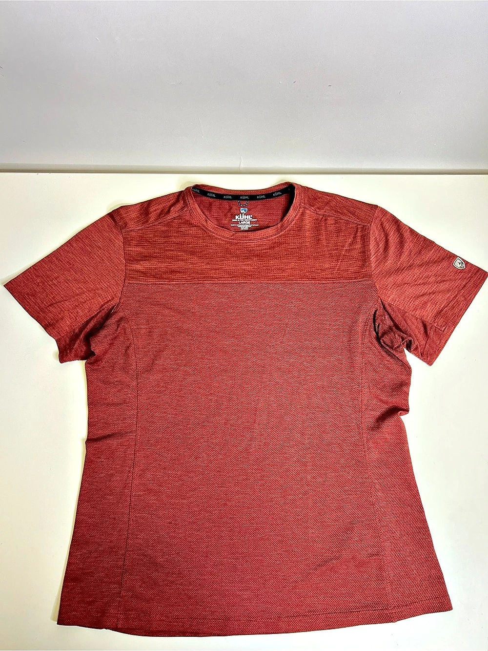 Kuhl short sleeve tee Men's Red Size Large Like New